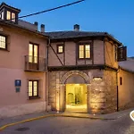 Dorma Casa De Linajes Szálloda 3*