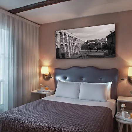 Exe Casa De Linajes 3*