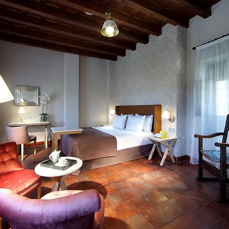 Exe Casa De Linajes Hotel 3*