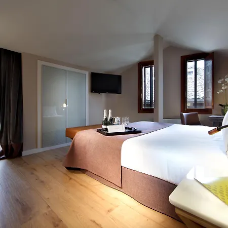 Exe Casa De Linajes Hotel Segovia