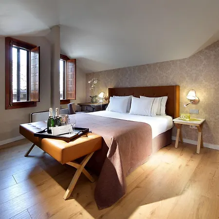 Hotel Exe Casa De Linajes