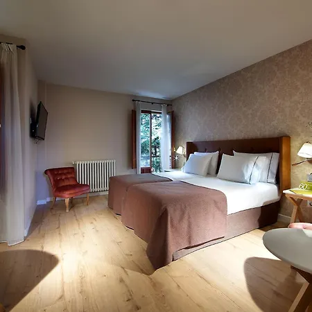 Exe Casa De Linajes 3*