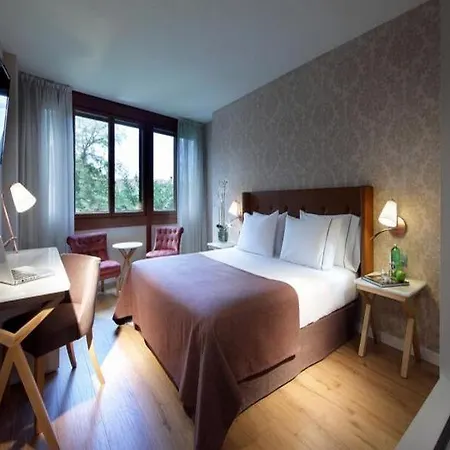Exe Casa De Linajes Hotel