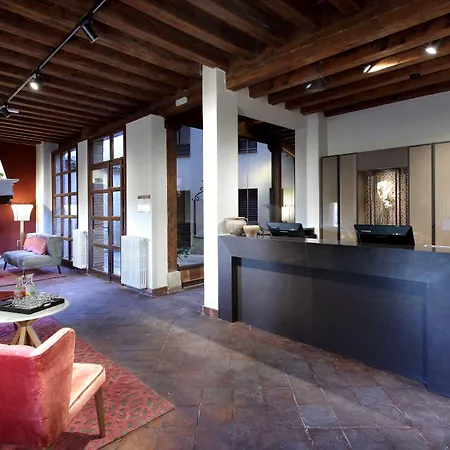 Exe Casa De Linajes فندق