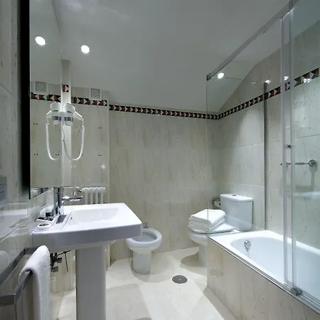 Exe Casa De Linajes فندق