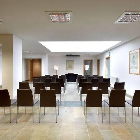 فندق Exe Casa De Linajes