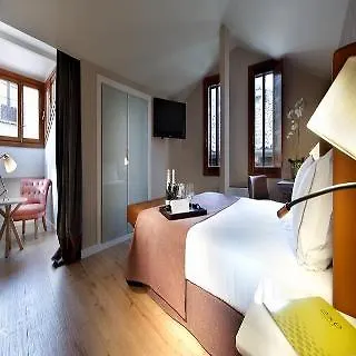 Hotel Exe Casa De Linajes