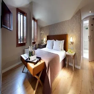 ホテル Dorma Casa De Linajes セゴビア